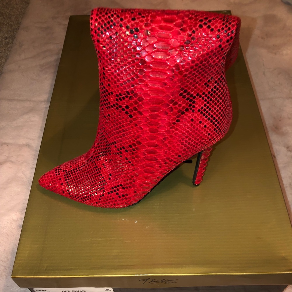 Brand new in box red skin print heeled boots - Picture 4 of 4